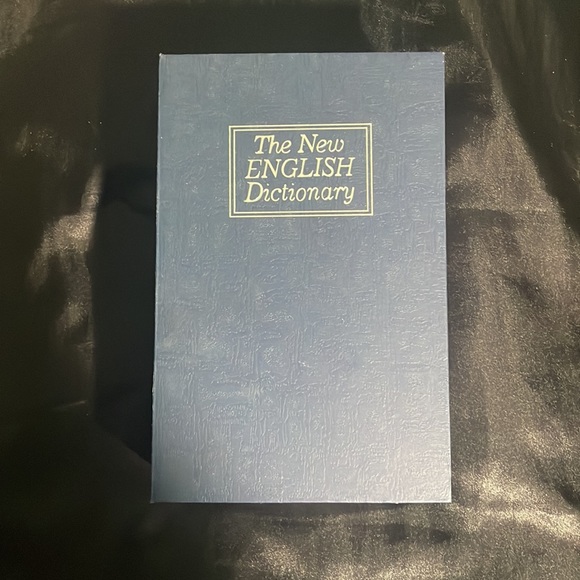 Book Safe - Picture 4 of 6